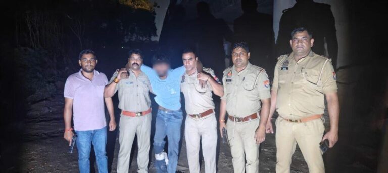 आगरा-युवक को गोली मारने वाले अभियुक्त से पुलिस की मुठभेड़