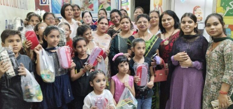 संभल-समर कैंप में प्रतिभा दिखाने वाले बच्चों को किया गया सम्मानित