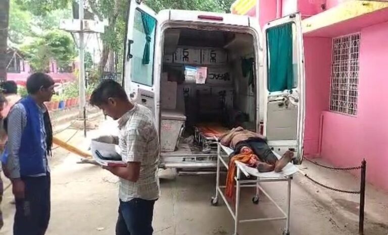 हरदोई-संडीला नई मंडी के सामने एक पिकअप ने युवक को मारी जोरदार टक्कर