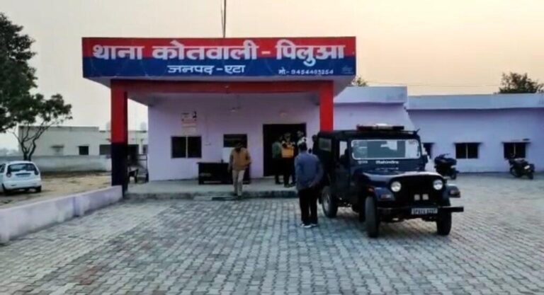 एटा-तेज रफ्तार कैंटर ने बाइक सवारों को रौंदा, दो मासूम की घटना स्थल पर हुई दर्दनाक मौत