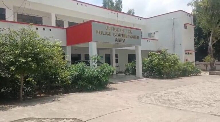 आगरा-आगरा में युवक के लाइव सुसाइड का मामला