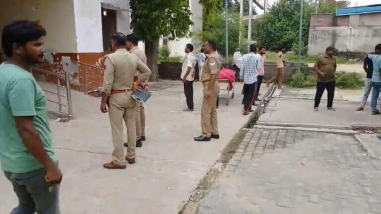 एटा-विद्युत पोल में करंट आने से युवक की हुई मौत, परिजनों में मचा कोहराम