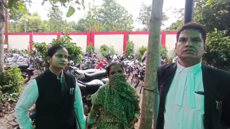 मेरठ-थाना टीपी नगर क्षेत्र में महिला ने हिस्सा मांगा तो जेठ और जेठानी ने की मारपीट।