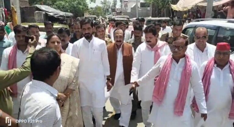 संभल-सड़क हादसे मे बारात ले जाते समय दूल्हा सहित आठ लोगों के मरने का मामला