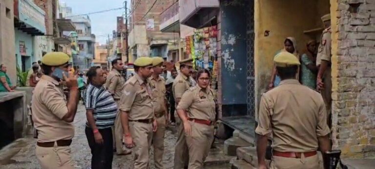 बुलंदशहर:-खुर्जा में नाबालिग गैंगरेप पीड़िता ने फांसी लगाकर की आत्महत्या