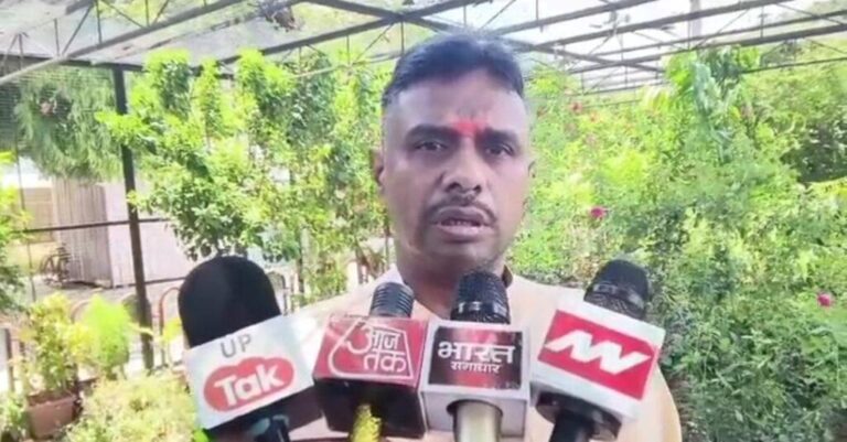 अयोध्या-अयोध्या में झूलनोत्सव के दौरान राम लला 29 जुलाई से सोने के बने हिंडोले पर सवार होंगे