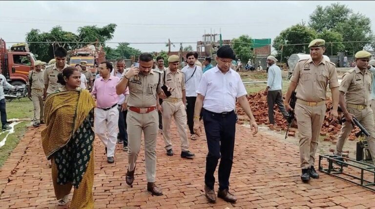 संभल-मुख्यमंत्री के आगमन को लेकर तैयारियां जोरों शोरों पर जिला प्रशासन जुटा