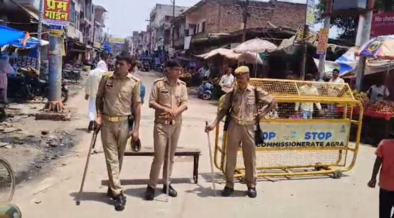 आगरा-हिंदू संगठन थाना घेराव स्थगित, बैठक जारी